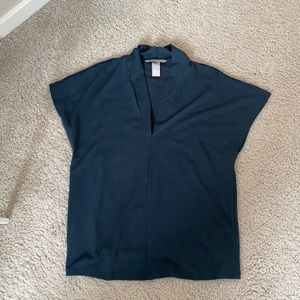 H&M Green Top. Size Small.